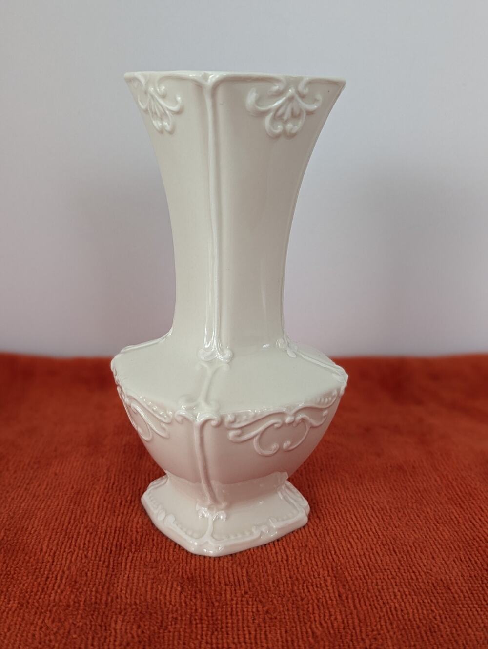 Vintage Paris Royal Ivory Vase W/Scrolling Pattern PR Sword Symbol